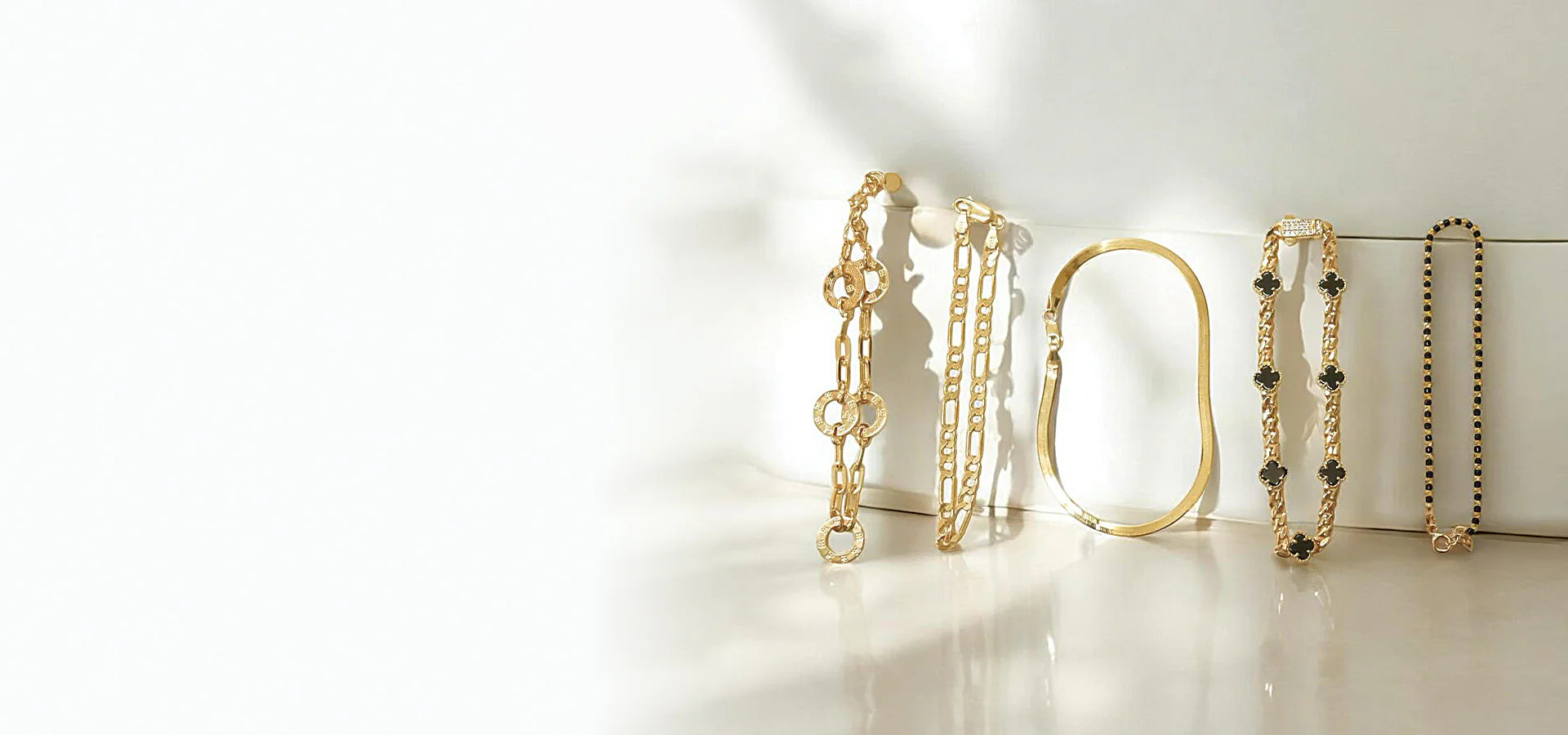 slider image slider_item_y9haAT